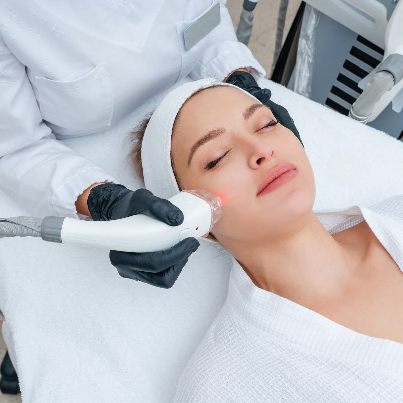 Image presents digital marketing for laser clinics